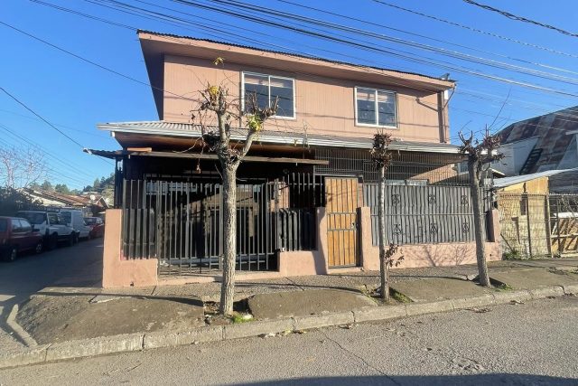 Casa en venta – Esquina ideal para inversión o negocio, Población Manuel Rodríguez, Curicó